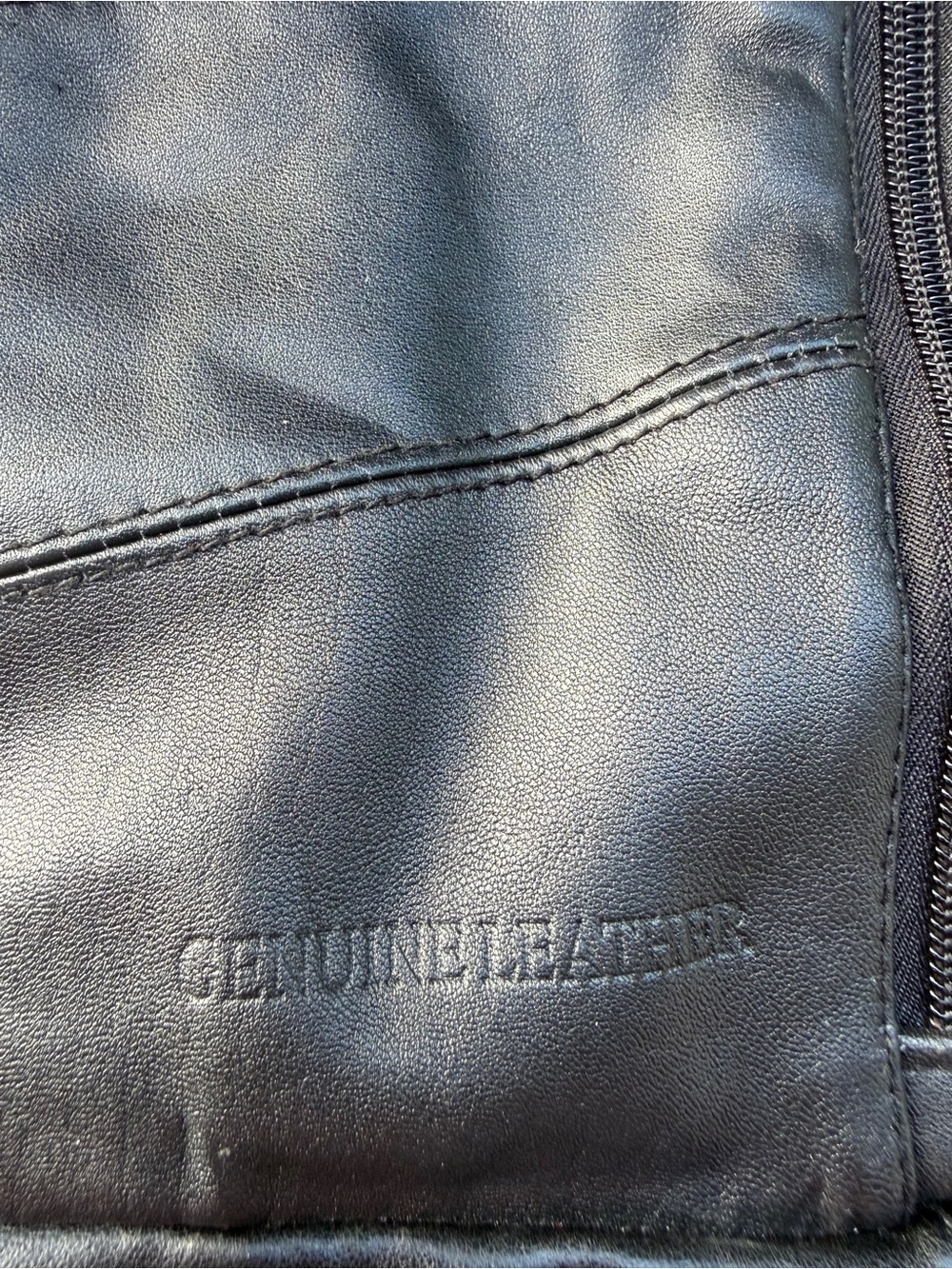 Buxton Black Leather Messenger Sling Bag - Picture 5 of 6